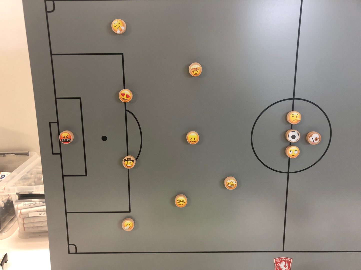 Tableau tactique de football horizontal